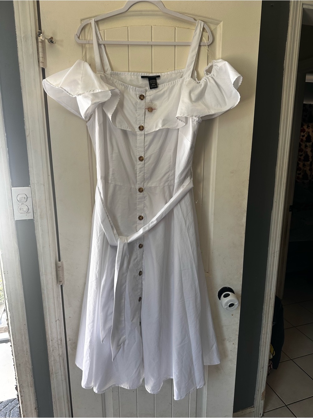 Ashley Stewart Off-Shoulder White Button-Front Midi Dress with Belt- 18/20 NWOT - Picture 2 of 5